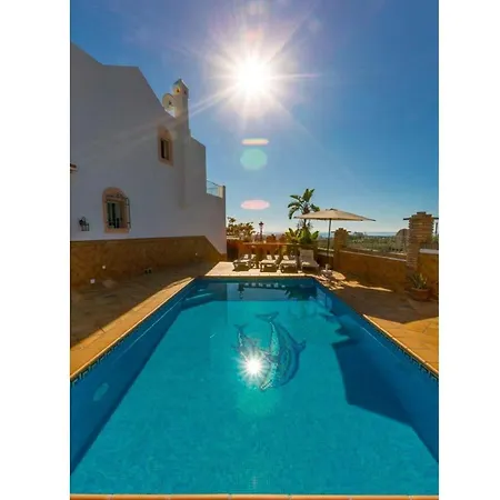 Villa Julio Romero Nerja