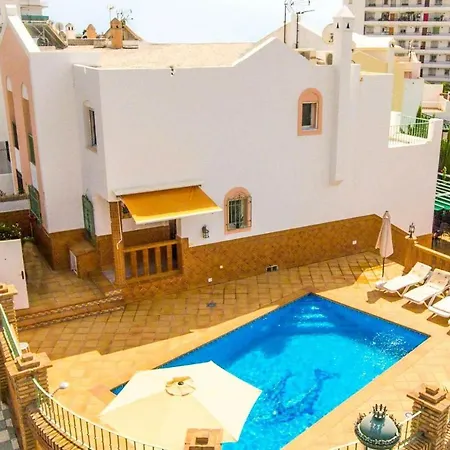 Julio Romero Villa *
